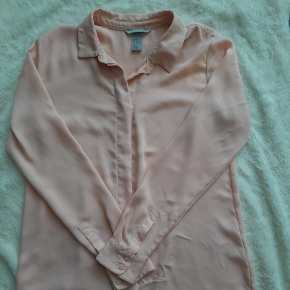 Flowy Coral Blouse - Picture 1 of 8